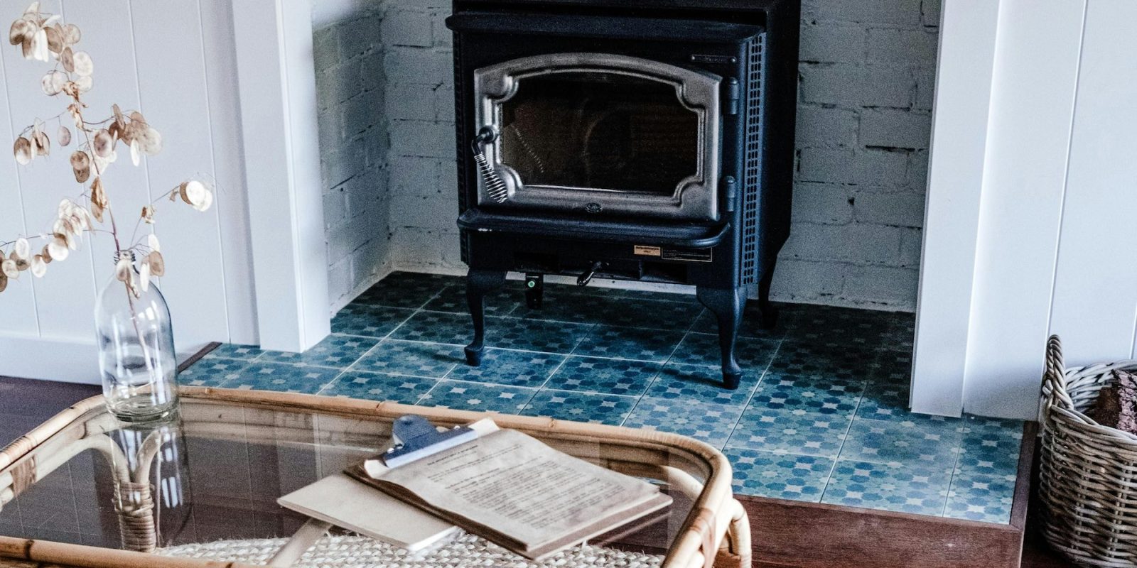A warm fire: a potential reality for Aotea homes under the Warmer Kiwi Homes program. Photo / Rachel Claire / CC