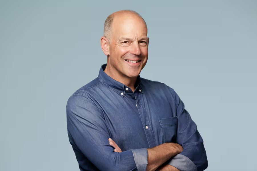 Phil Spencer explores New Zealand's architectural treasures in his new series, 'NZ’s Best Homes with Phil Spencer.' Photo / TVNZ