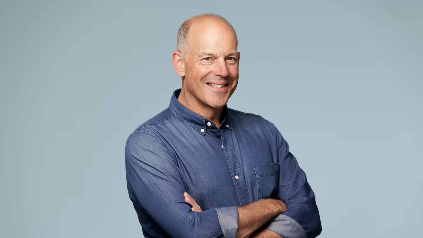 Phil Spencer explores New Zealand's architectural treasures in his new series, 'NZ’s Best Homes with Phil Spencer.' Photo / TVNZ
